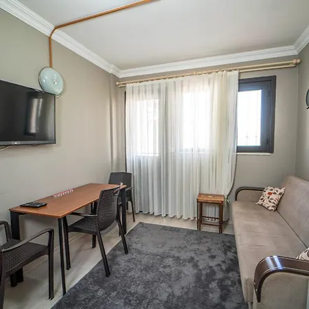 Lovely Flat With Balcony, Mountain View And Shared Pool In Oludeniz, Fethiye شقة Ovacık
