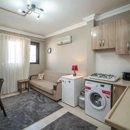 Lovely Flat With Balcony, Mountain View And Shared Pool In Oludeniz, Fethiye